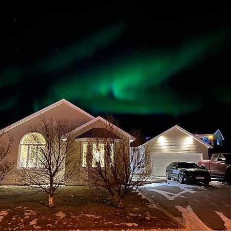 4-Bedroom Villa With Private Gym And Hot-Tub Reykjavík Exteriér fotografie